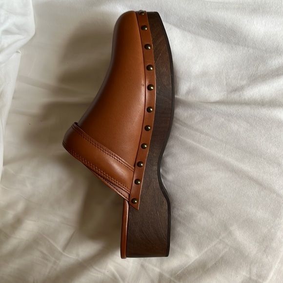 Madewell Clogs - Picture 2 of 2